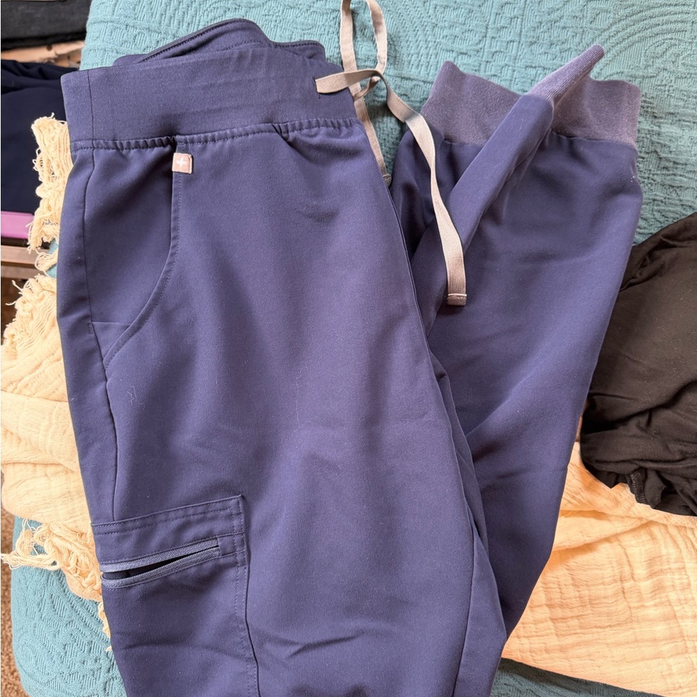 Women’s figs Navy Drawstring Jogger scrubs